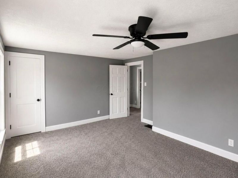 608 Larcomb Avenue, Columbus, OH 43223 Photo 8