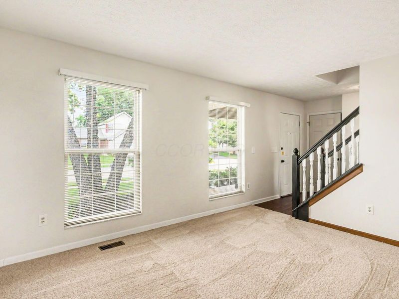 634 Infantry Drive, Galloway, OH 43119 Photo 12
