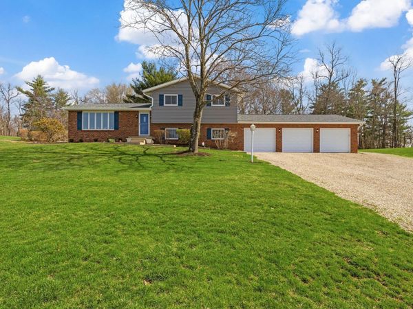 280 Wildwood Drive , Zanesville, OH 43701