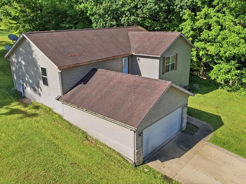 115 Grand Ridge Road , Howard, OH 43028 Photo 3