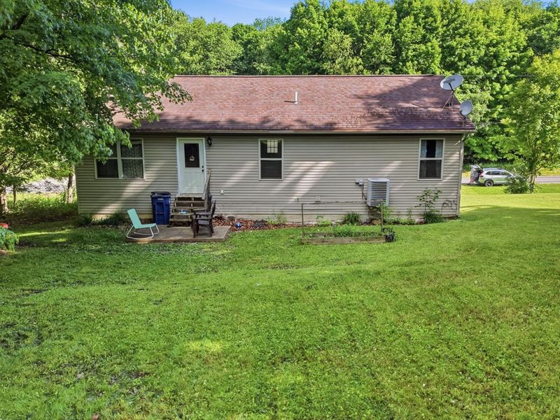 115 Grand Ridge Road , Howard, OH 43028 Photo 4