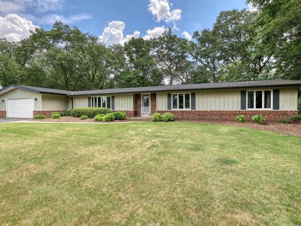 S43W36805 Laak LANE, Dousman, WI 53118