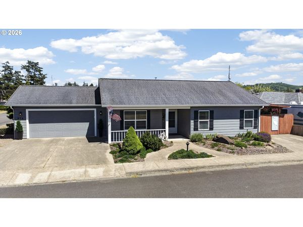 976 NOPAL ST, Florence, OR 97439