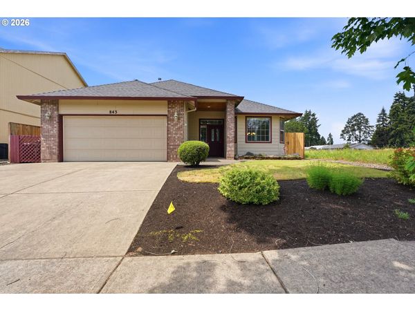 843 SE 43rd AVE, Hillsboro, OR 97123