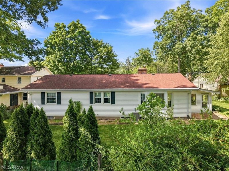 8564 Squires Lane NE, Warren, OH 44484 Photo 35