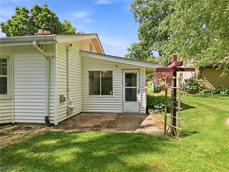 8564 Squires Lane NE, Warren, OH 44484 Photo 36