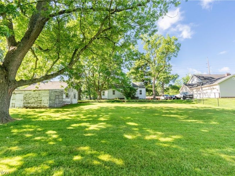 809 Easton Street NE, Canton, OH 44721 Photo 20