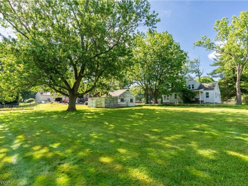 809 Easton Street NE, Canton, OH 44721 Photo 22