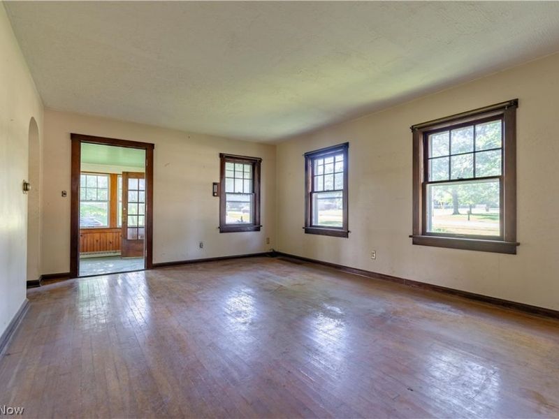 809 Easton Street NE, Canton, OH 44721 Photo 6