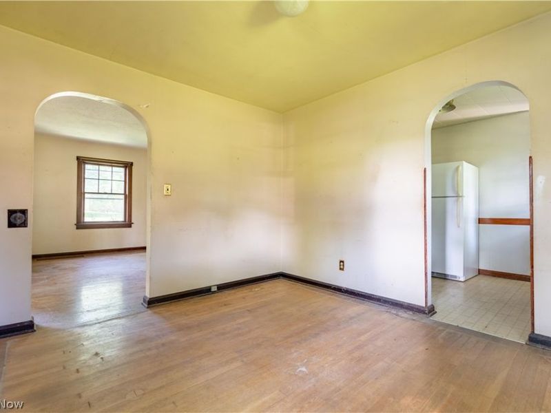 809 Easton Street NE, Canton, OH 44721 Photo 8