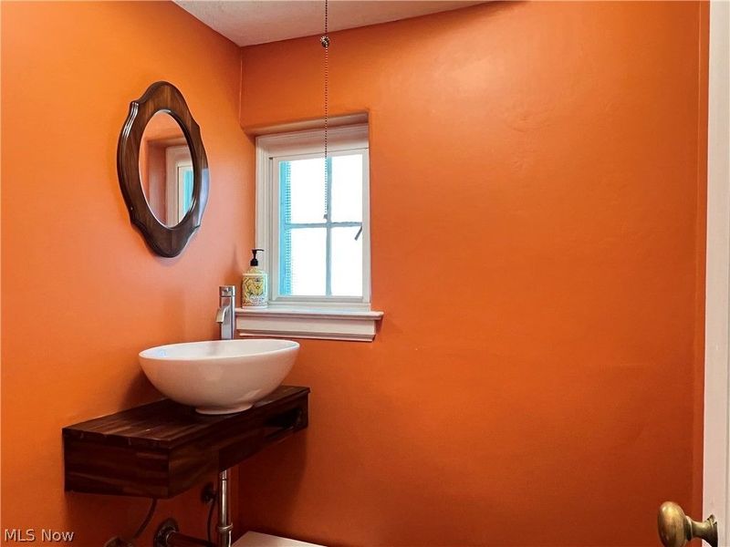 16287 Brewster Road, Cleveland, OH 44112 Photo 28