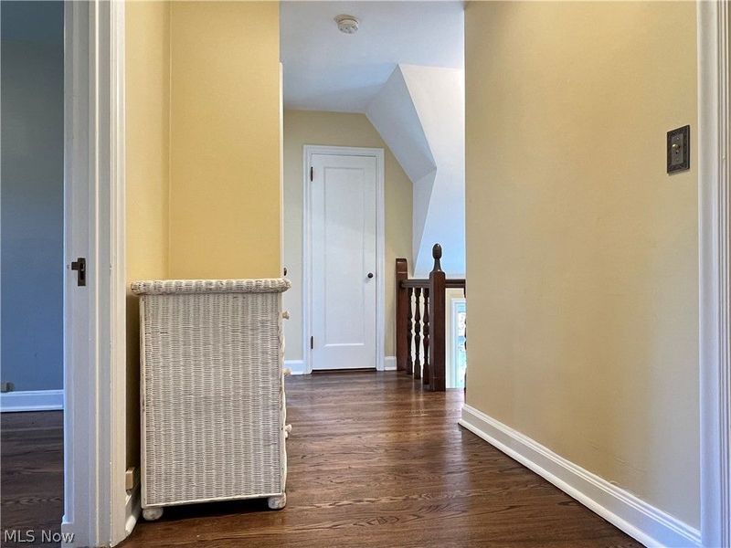 16287 Brewster Road, Cleveland, OH 44112 Photo 32