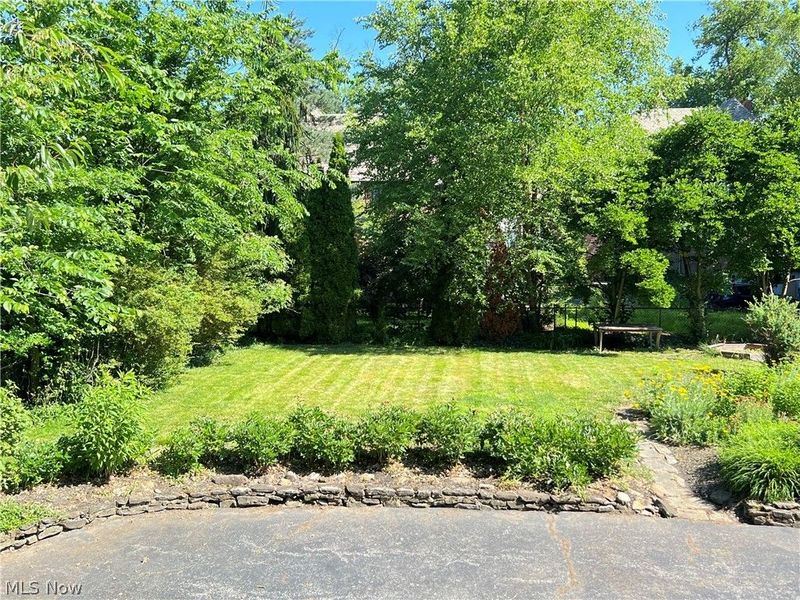16287 Brewster Road, Cleveland, OH 44112 Photo 46