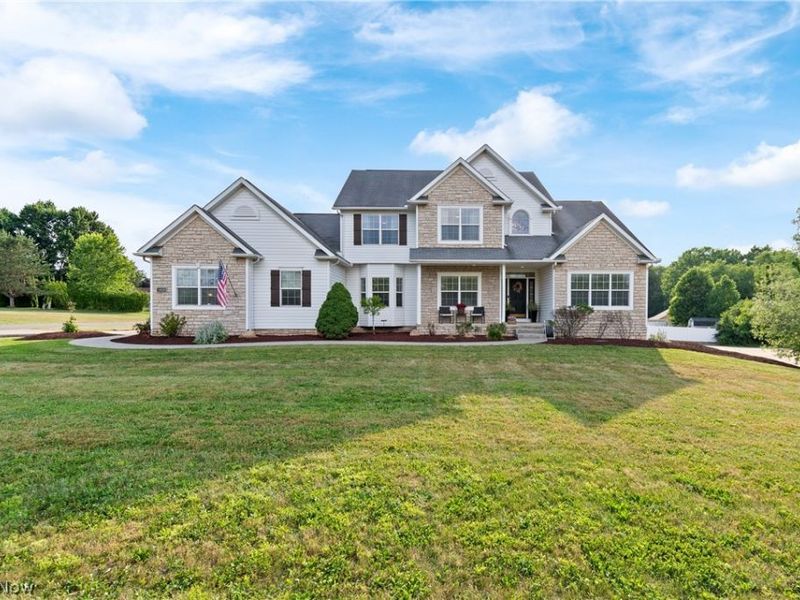 10689 Cleveland Avenue NW, Uniontown, OH 44685 Photo 1