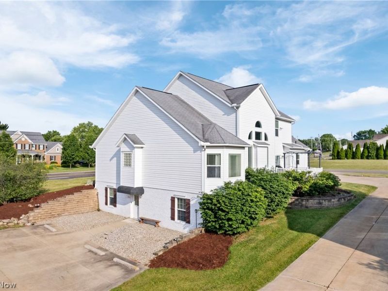 10689 Cleveland Avenue NW, Uniontown, OH 44685 Photo 38