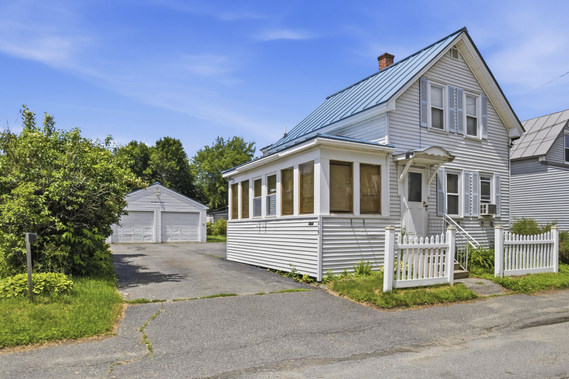 215 Water Street, Waterville, ME 04901 Main Photo