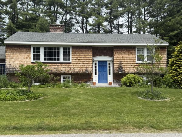 36 Pinewood Drive, Cumberland, ME 04021