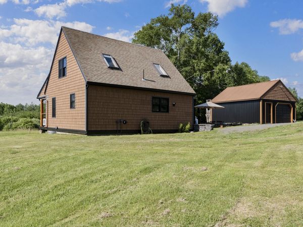 553 N Dexter Road, Dexter, ME 04930