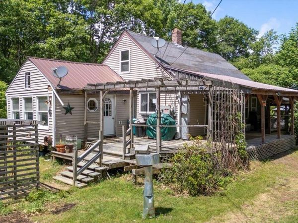 302 Mountain Road , Washington, ME 04574