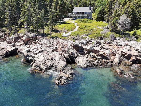 162 Red Point Road , Swans Island, ME 04685