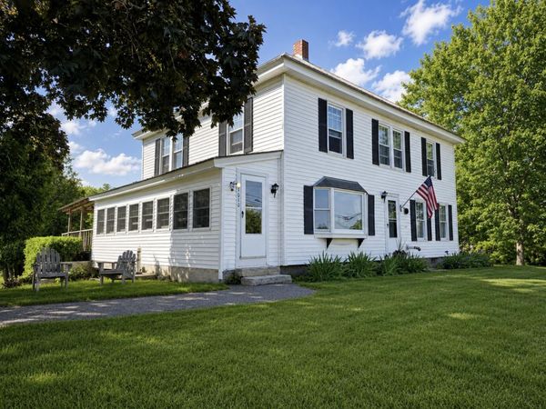 1010 Oakland Road , Belgrade, ME 04917