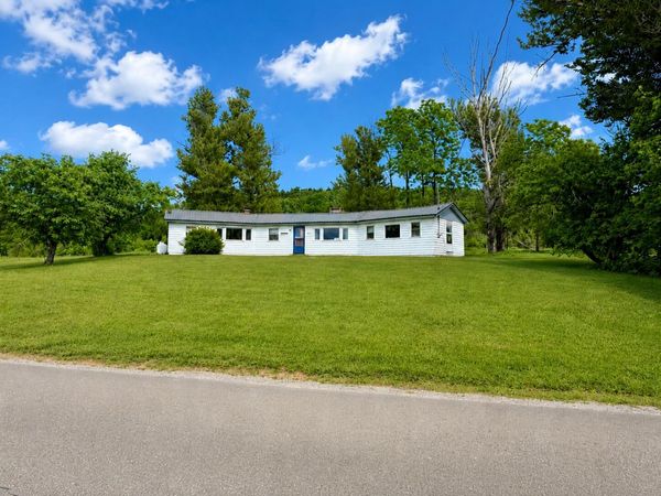 715 Great Pond Road , Aurora, ME 04408