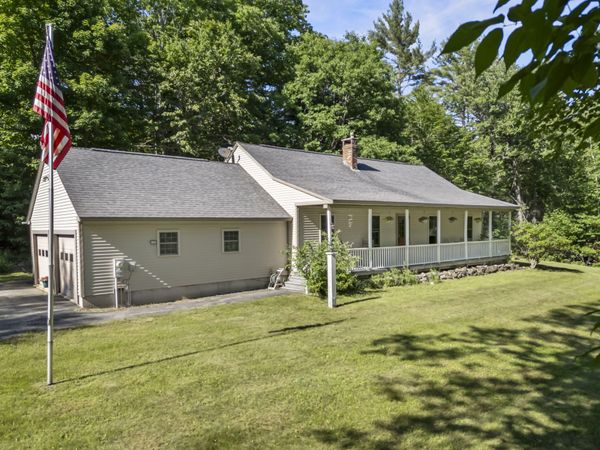 32 Fieldstone Drive , West Gardiner, ME 04345