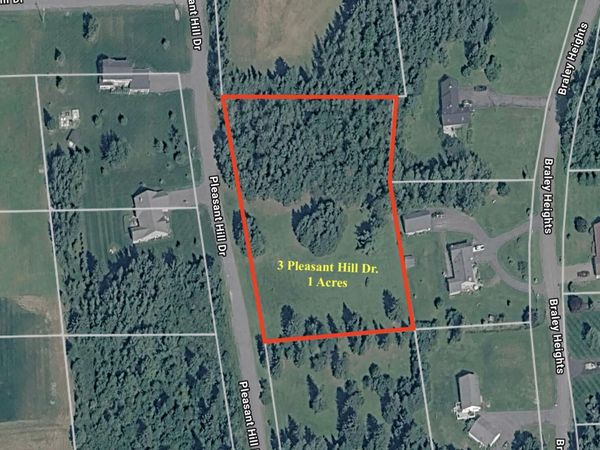 3 Pleasant Hill Drive , Mapleton, ME 04757