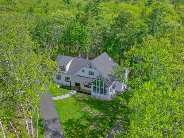 4 Red Oak Drive , Falmouth, ME 04105
