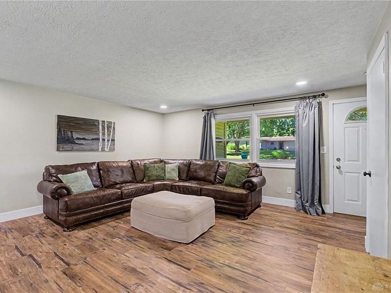 4627 Whitegate Drive, Beavercreek, OH 45430 Photo 4