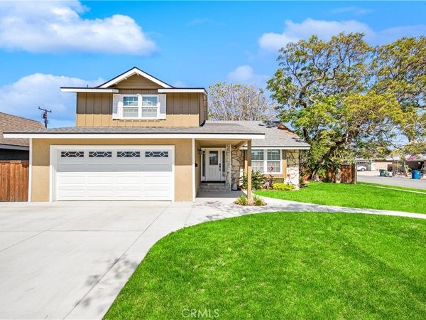 15802 Wicklow, Huntington Beach, CA 92647