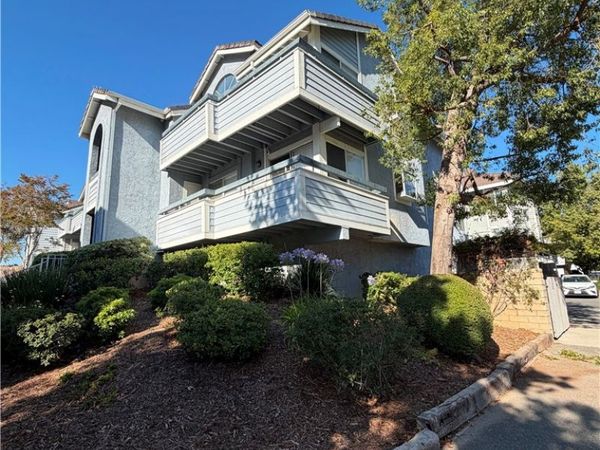 26964 Flo Ln, Unit 323, Canyon Country, CA 91351