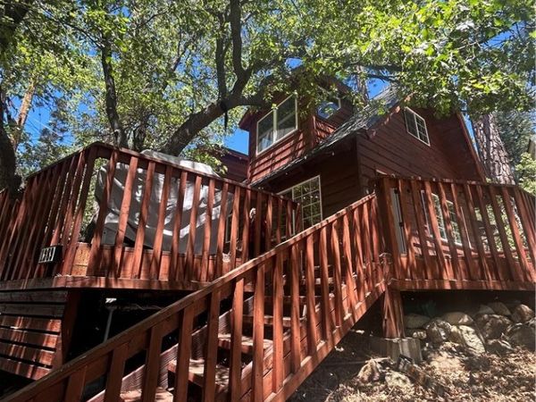1289 Canyon Road, Fawnskin, CA 92333