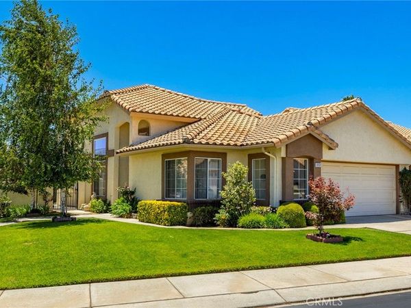 886 OAKLAND HILLS, Banning, CA 92220