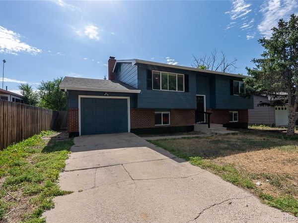 925 Arrawanna Street , Colorado Springs, CO 80909