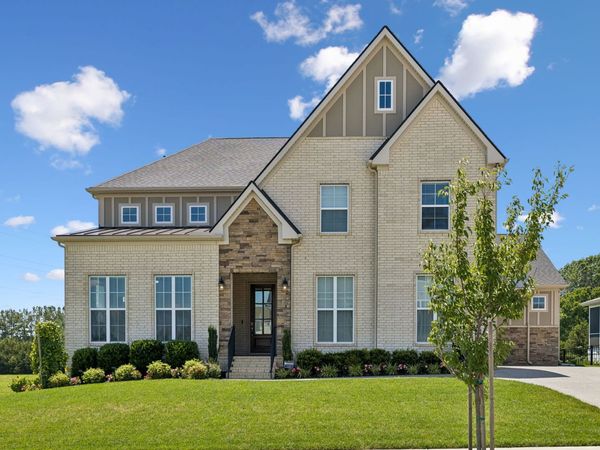 5011 High Park Hill Dr , Arrington, TN 37014