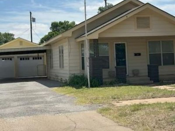 110 N Bailey , Hobart, OK 73651