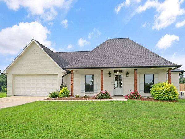 44022 Bayou Blvd, St Amant, LA 70774