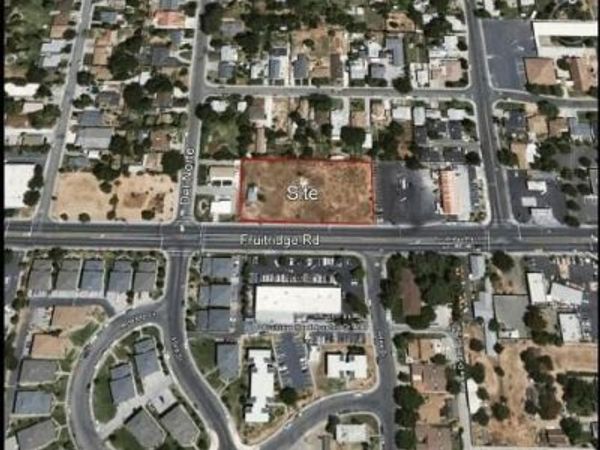 4221 Fruitridge Rd, Sacramento, CA 95820