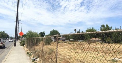 4221 Fruitridge Rd, Sacramento, CA 95820 Photo