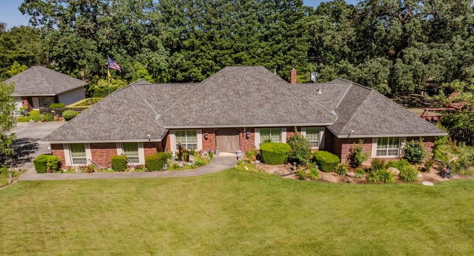 9069 Bader Rd, Elk Grove, CA 95624 Photo