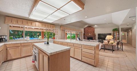 9069 Bader Rd, Elk Grove, CA 95624 Photo
