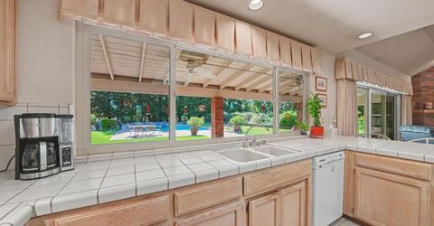 9069 Bader Rd, Elk Grove, CA 95624 Photo