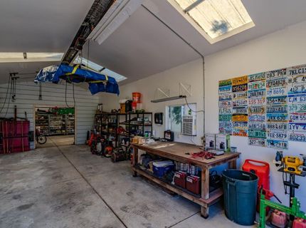 9069 Bader Rd, Elk Grove, CA 95624 Photo