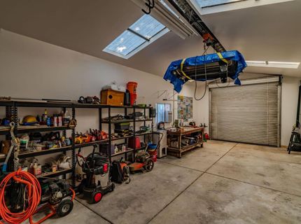 9069 Bader Rd, Elk Grove, CA 95624 Photo