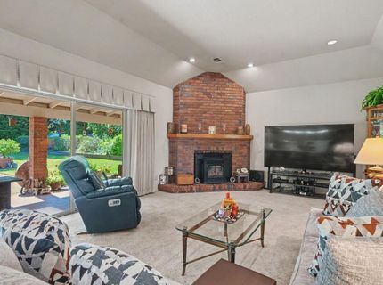 9069 Bader Rd, Elk Grove, CA 95624 Photo