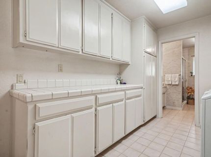 9069 Bader Rd, Elk Grove, CA 95624 Photo
