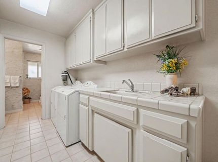 9069 Bader Rd, Elk Grove, CA 95624 Photo