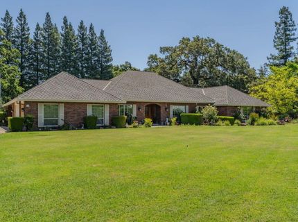 9069 Bader Rd, Elk Grove, CA 95624 Photo