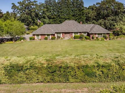 9069 Bader Rd, Elk Grove, CA 95624 Photo